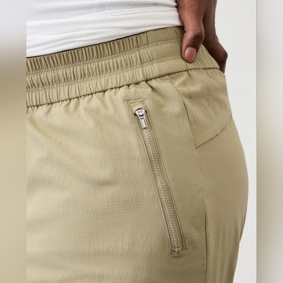 ATHLETA PLUS SIZE Trekkie North Jogger NWT Plus Size | Size: 26 UpF 40+ - Picture 4 of 16